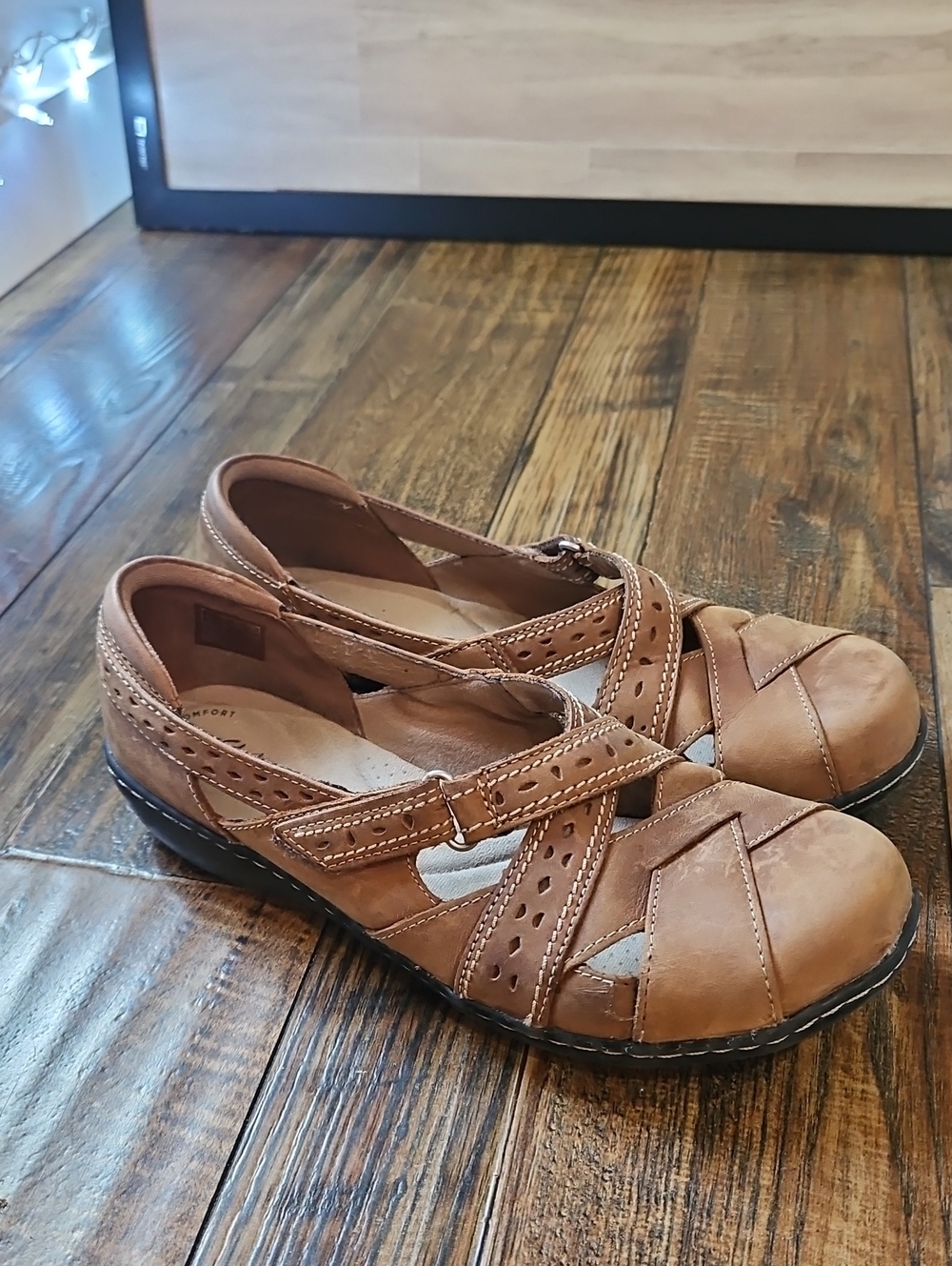 Clarks Women's Brown Leather Mary Jane Loafers Flats